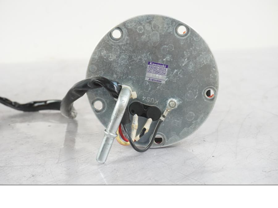 Extrabild2 på Bensinpump insprut från en Kawasaki ZZ-R 1400 -2009 motorcykel.