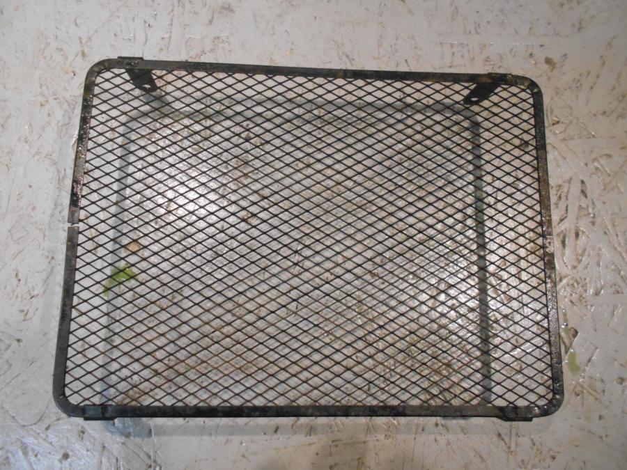 Framsidan på Vattenkylgaller från en Kawasaki VN 1500 -1996 motorcykel.