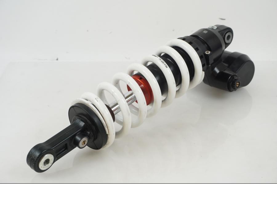 Baksidan på Stötdämpare från en KTM 690 SMCR -2019 motorcykel.