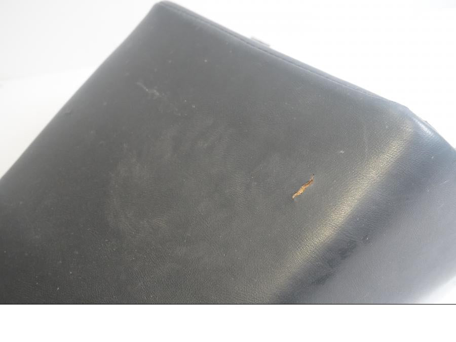 Baksidan på Sadel från en Kawasaki GPZ 600 R -1985 motorcykel.