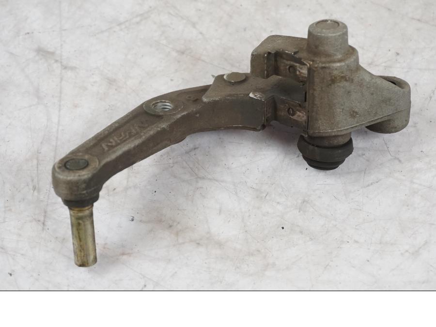 Snett uppifrån på Bromsoksfäste från en Honda CB 750 SF -1999 motorcykel.