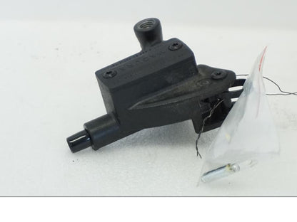 Framsidan på Kopplingshuvudcylinder från en KTM 1290 Super Adventure R -2021 motorcykel.