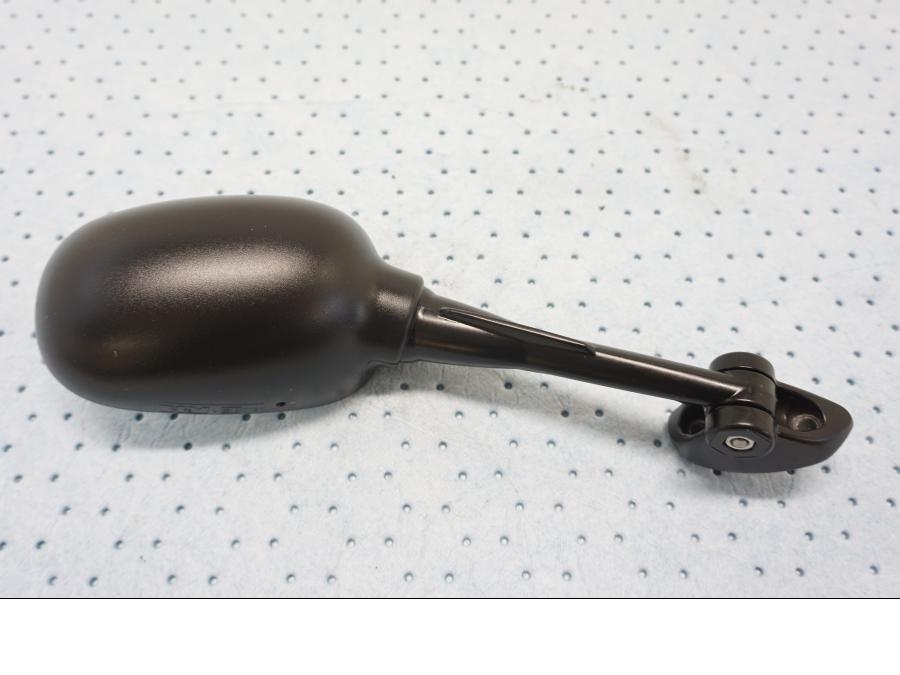 Framsidan på Backspegel från en BMW F 800 ST -2007 motorcykel.