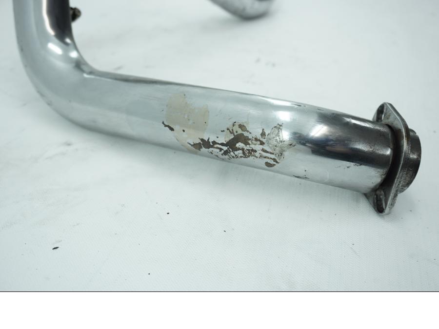 Höger sida på Grenrör från en Kawasaki VN 1500 Classic Tourer -2001 motorcykel.