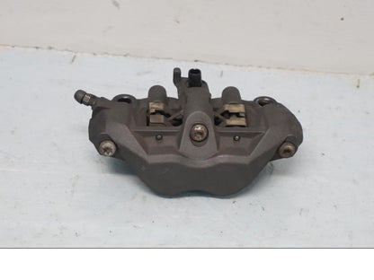 Baksidan på Bromsok från en Honda CBR 1000 RR -2004 motorcykel.