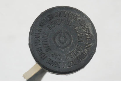 Vänster sida på Bromsvätskebehållare från en BMW F 800 GS -2008 motorcykel.