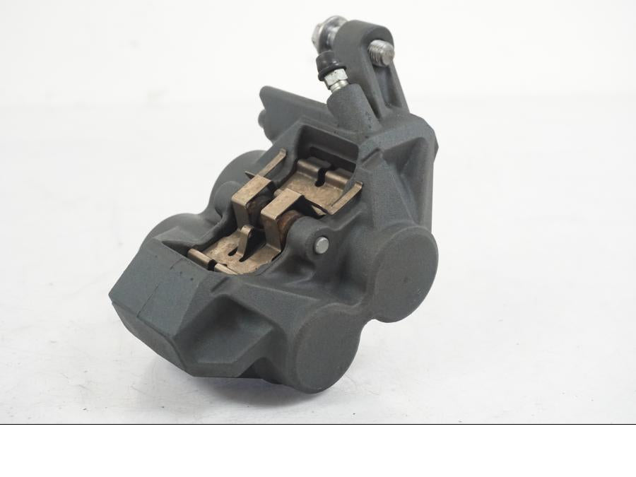 Vänster sida på Bromsok från en Yamaha MT-07 -2019 motorcykel.