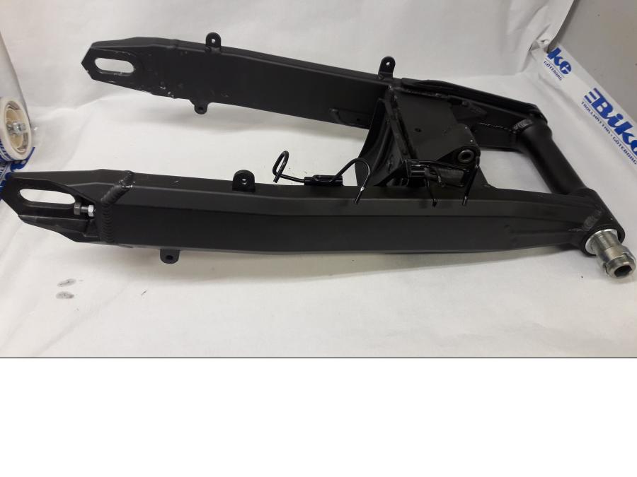 Framsidan på Sving från en Kawasaki Z 900 -2020 motorcykel.