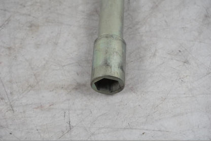 Baksidan på Axel från en Yamaha MT-09 -2024 motorcykel.