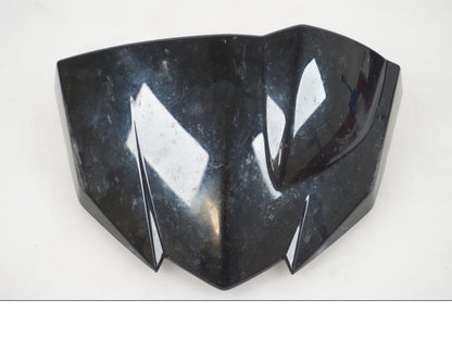 Snett nerifrån på Instrumentkåpa från en Yamaha YS125 -2018 motorcykel.