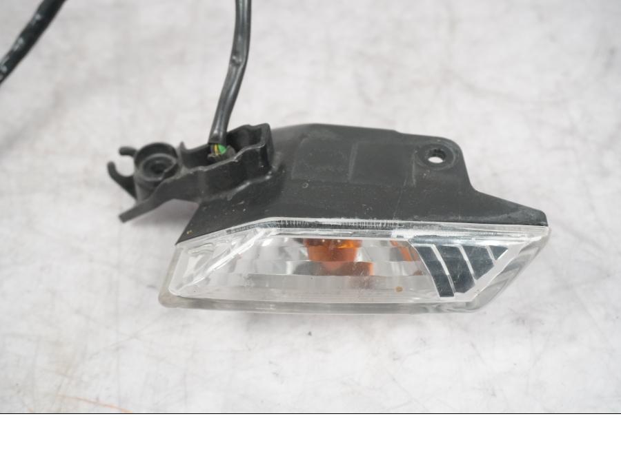 Höger sida på Blinkers från en Kawasaki ZX-10R -2008 motorcykel.