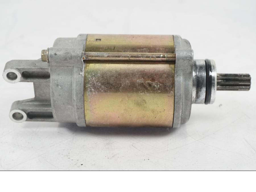 Snett uppifrån på Startmotor från en MV Agusta Dragster -2014 motorcykel.