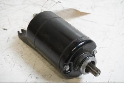 Framsidan på Startmotor från en Kawasaki ER-6N -2014 motorcykel.