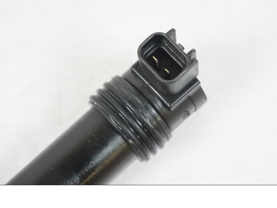 Baksidan på Tändspole från en Kawasaki ZX-6R -2011 motorcykel.