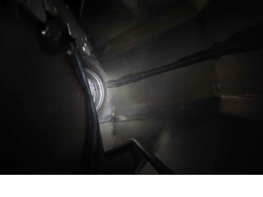 Extrabild6 på Bensintank från en Triumph Tiger Explorer -2013 motorcykel.