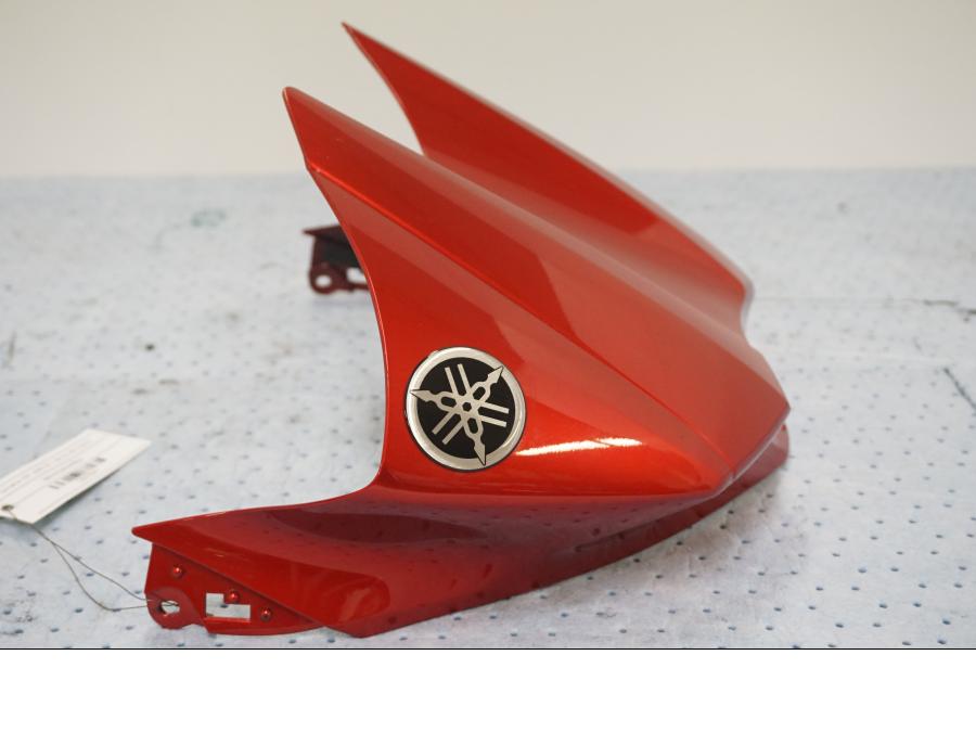 Baksidan på Bensintankskåpa från en Yamaha YZF 1000 R1 -2006 motorcykel.