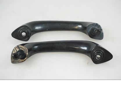 Baksidan på Passagerarhandtag från en Suzuki GSF 1200 -2000 motorcykel.