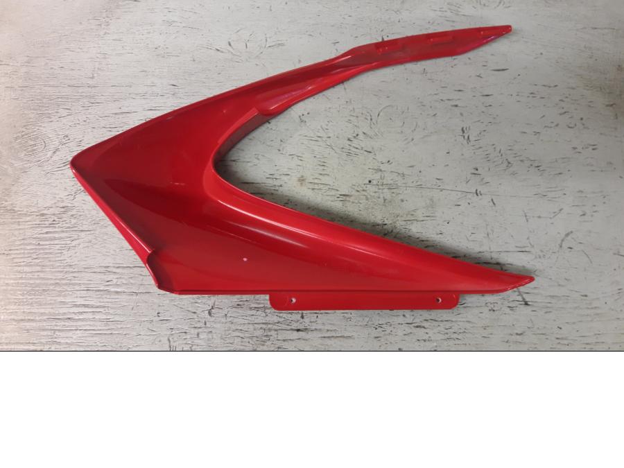 Baksidan på Toppkåpa från en Ducati 899 Panigale -2014 motorcykel.