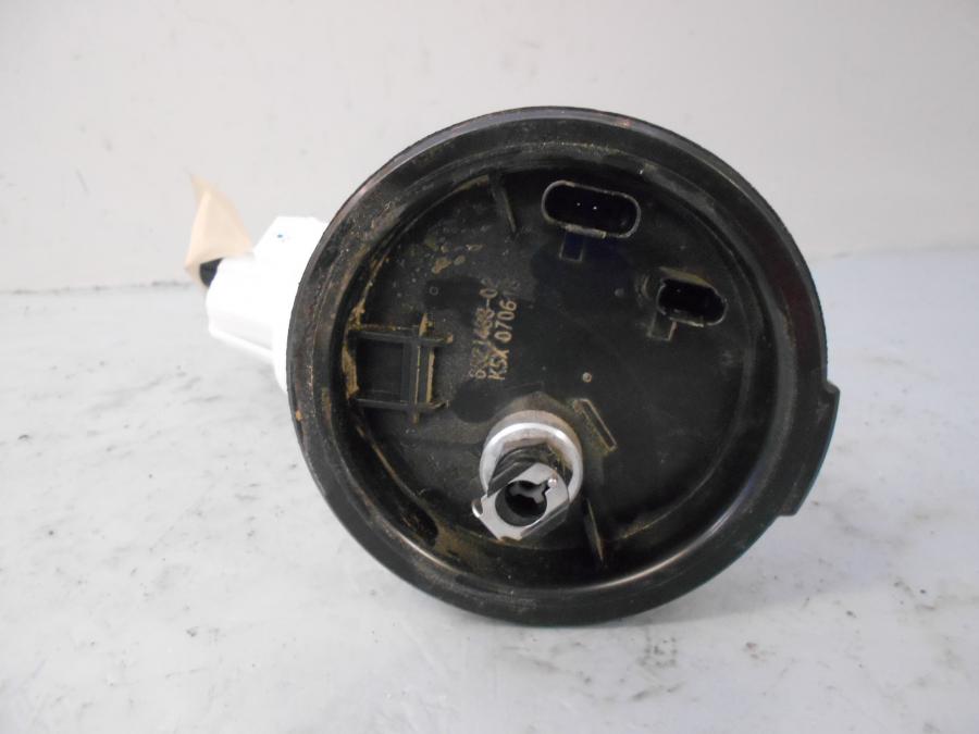 Baksidan på Bensinpump insprut från en BMW R 1200 GSA -2018 motorcykel.