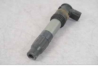 Höger sida på Tändspole från en KTM 1290 Super Adventure R -2018 motorcykel.