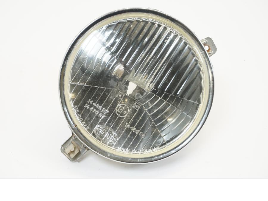 Framsidan på Strålkastare från en Suzuki GSX-R 1100 -1989 motorcykel.