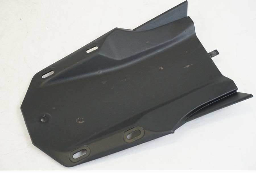 Framsidan på Undertail från en Yamaha YZF R7 -2022 motorcykel.