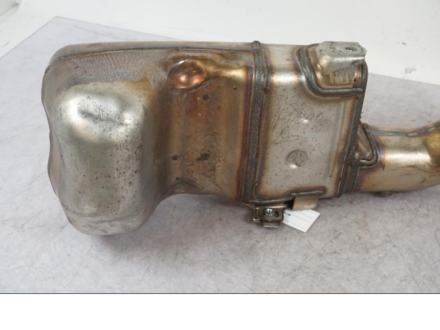 Extrabild3 på Avgassystem från en Yamaha MT-09 -2024 motorcykel.