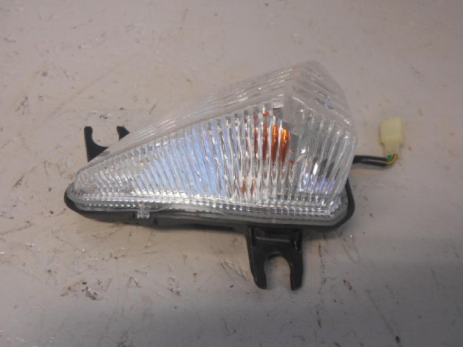 Baksidan på Blinkers från en Kawasaki Z 1000 -2011 motorcykel.