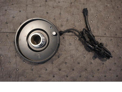 Baksidan på ABS givare från en Yamaha V-Max 1700 -2010 motorcykel.