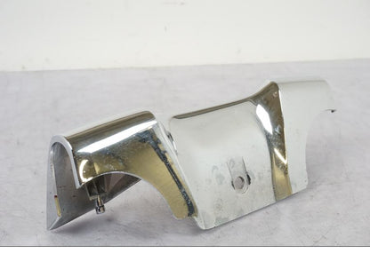 Höger sida på Blinkerskåpa från en Suzuki VL 800 -2002 motorcykel.