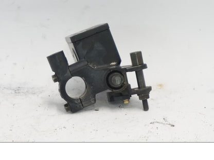 Höger sida på Bromshuvudcylinder från en Suzuki DL 1000 -2003 motorcykel.