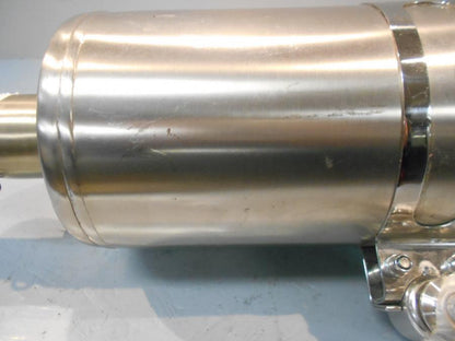 Vänster sida på Ljuddämpare från en BMW F 800 R -2011 motorcykel.