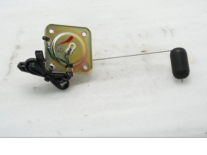 Baksidan på Bensintankgivare från en Honda VFR 750 -1990 motorcykel.