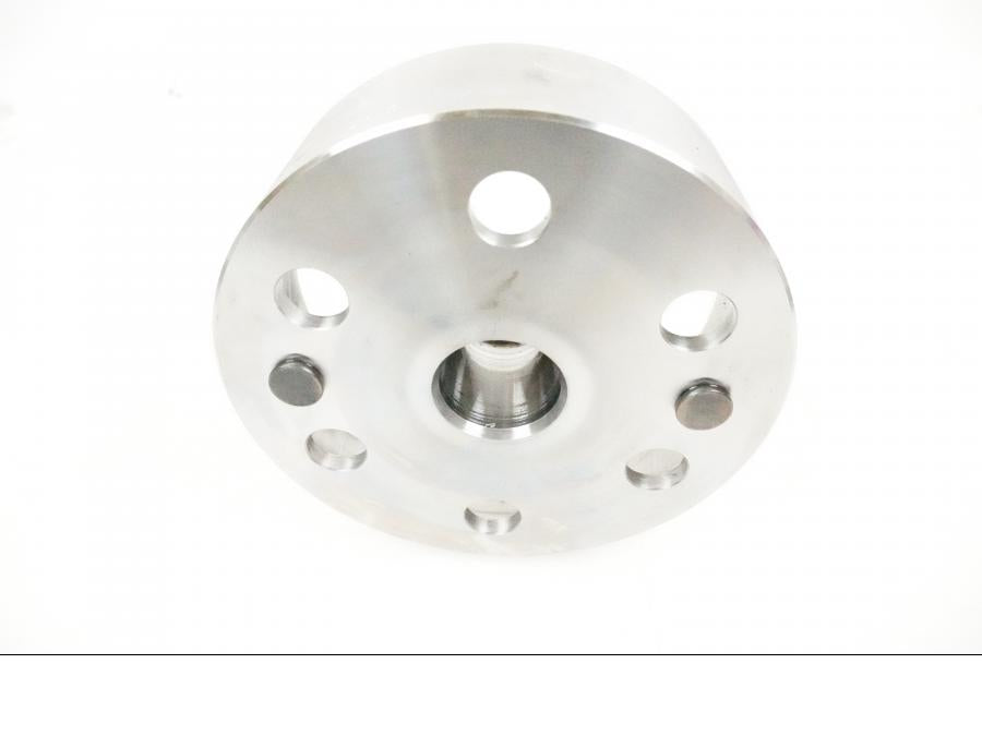 Baksidan på Generator från en Honda VFR 800 -2005 motorcykel.