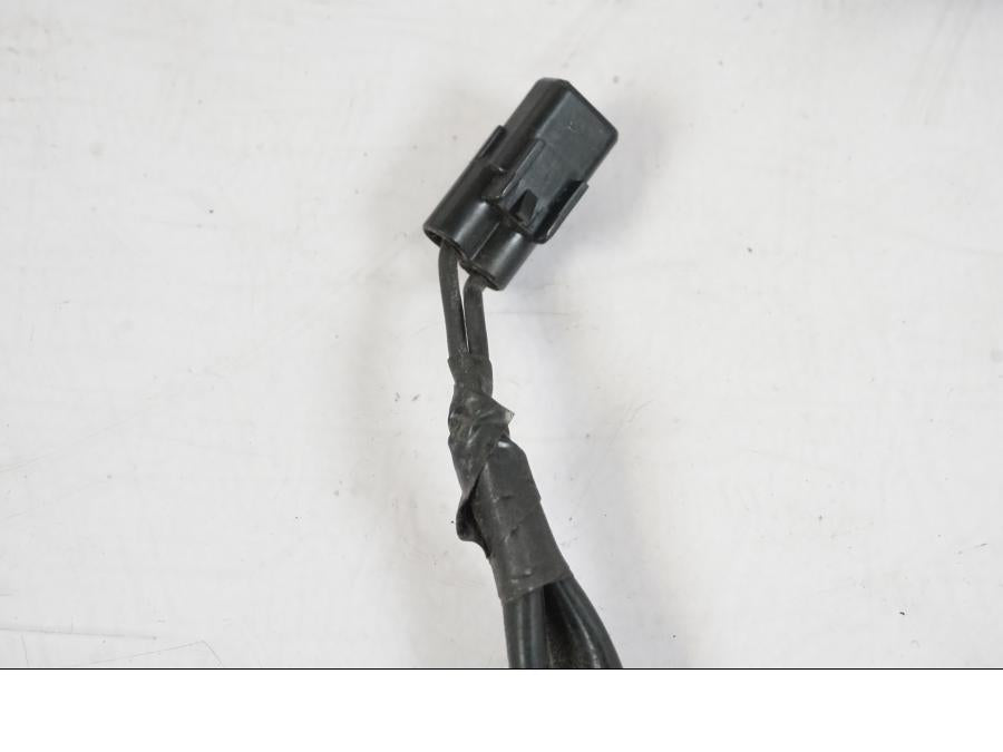 Baksidan på Bromsljuskontakt från en Honda CBR 1000 RR -2007 motorcykel.