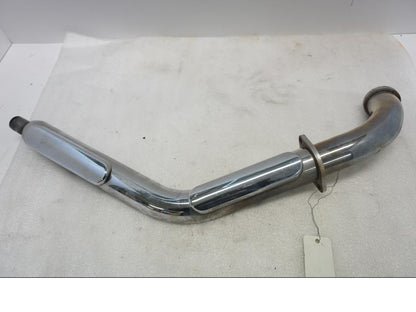 Framsidan på Grenrör från en Suzuki VL 800 -2004 motorcykel.