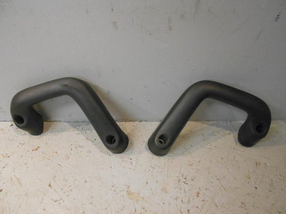 Framsidan på Passagerarhandtag från en Honda GL 1800 -2001 motorcykel.