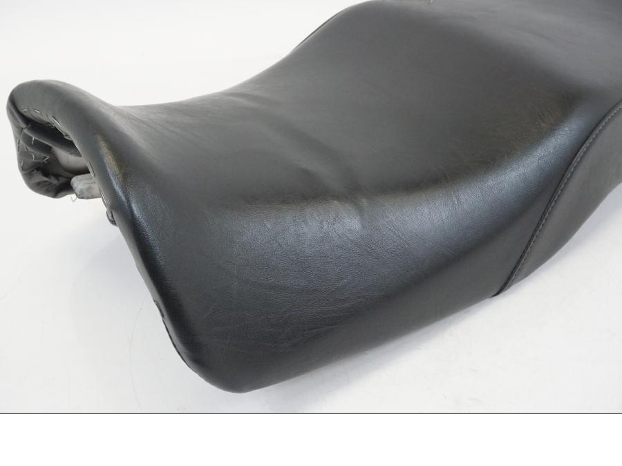 Extrabild2 på Sadel från en Honda CB 750 -2002 motorcykel.