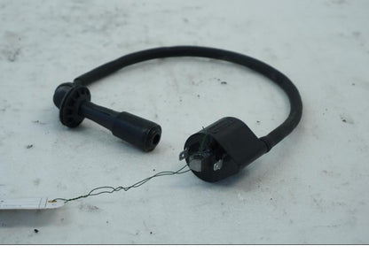 Framsidan på Tändspole från en Suzuki DL 1000 -2016 motorcykel.