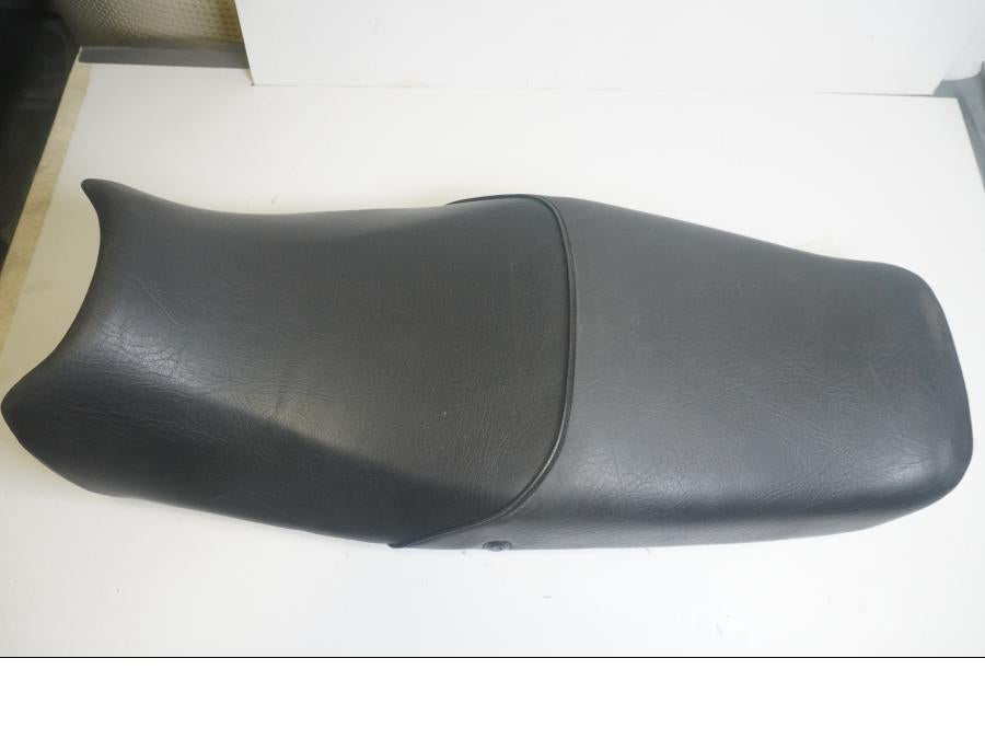 Framsidan på Sadel från en Kawasaki ZX-10 -1990 motorcykel.