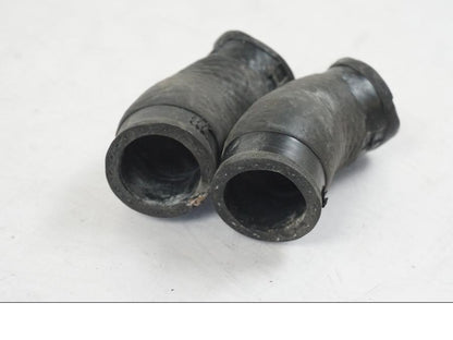 Höger sida på Vattenkyl Slang Set från en Suzuki SV 650 S -2005 motorcykel.