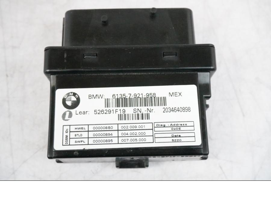 Framsidan på Control Unit från en BMW R 1250 GSA -2021 motorcykel.