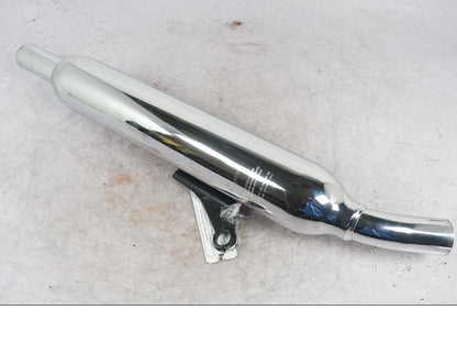 Framsidan på Ljuddämpare från en Triumph Bonneville -2001 motorcykel.