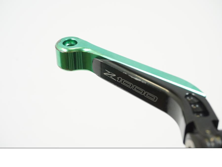 Vänster sida på Broms och kopplingsgrepp från en Kawasaki Z 1000 -2014 motorcykel.