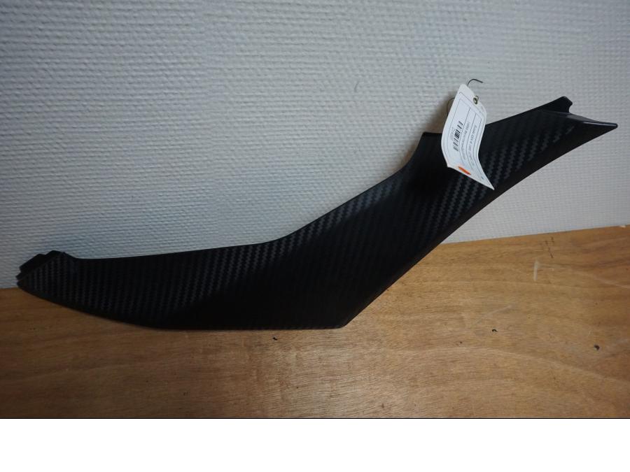 Höger sida på Bensintankskåpa från en Suzuki GSX-R 1000 -2007 motorcykel.