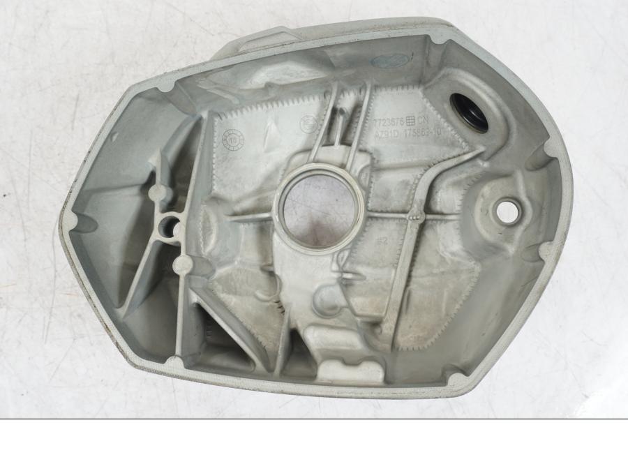 Extrabild2 på Ventilkåpa från en BMW R NineT -2017 motorcykel.