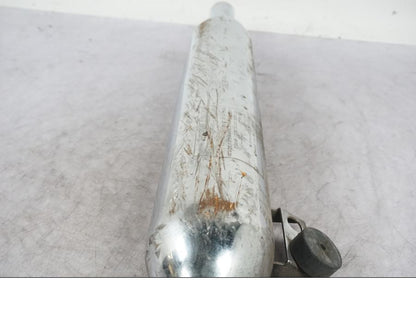 Framsidan på Ljuddämpare från en Triumph Bonneville -2012 motorcykel.