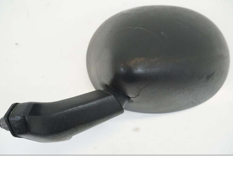 Baksidan på Backspegel från en Suzuki GSX-R 1100 -1986 motorcykel.