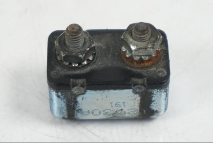 Baksidan på Säkrings- och reläbox från en H-D Softail Standard FXST -2001 motorcykel.