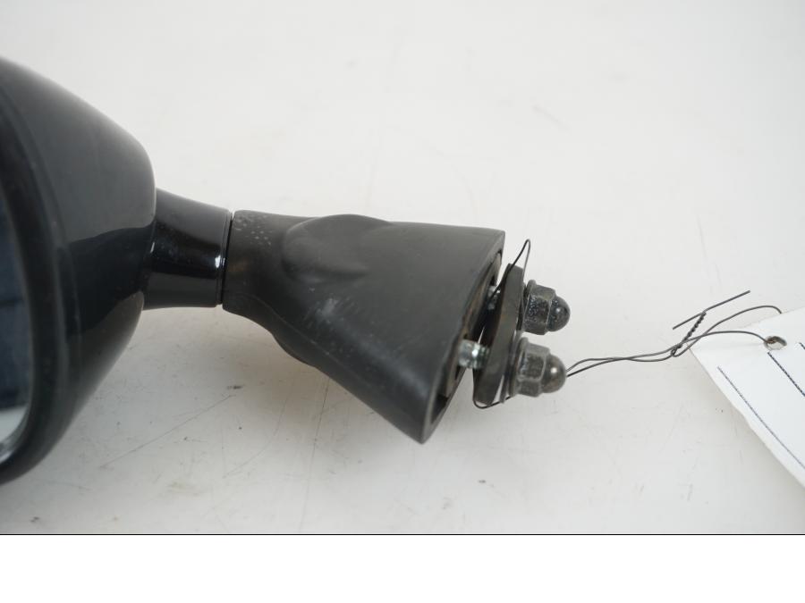 Höger sida på Backspegel från en Kawasaki ZX-9R -1997 motorcykel.